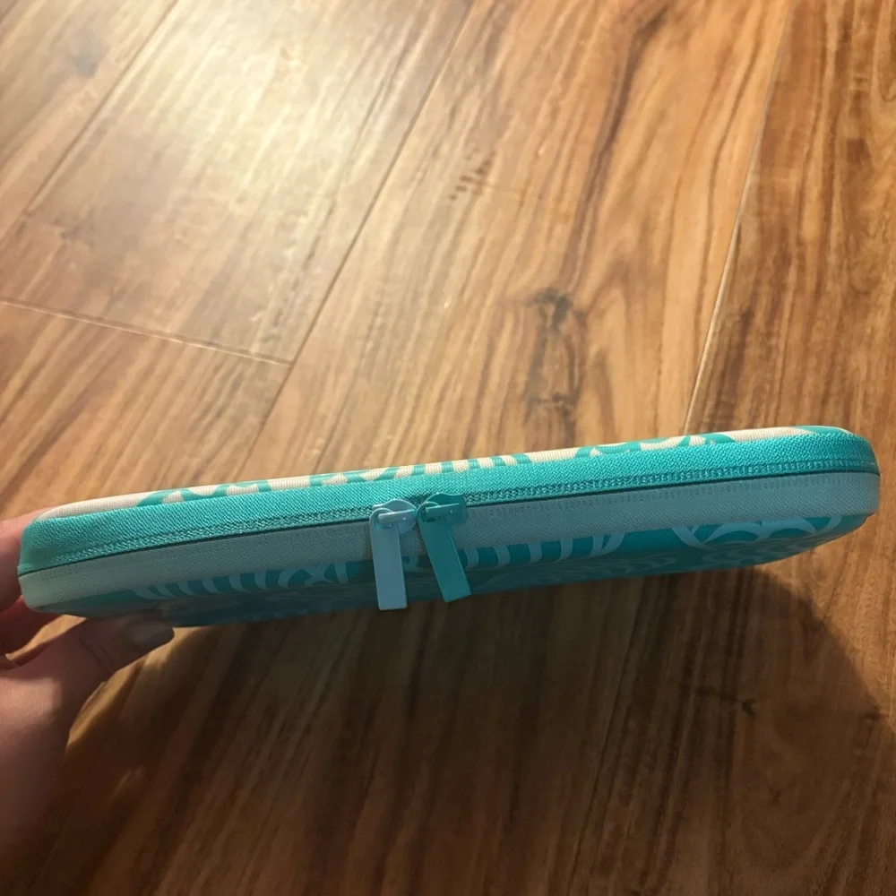 Nintendo Switch ACNH Turquoise Case